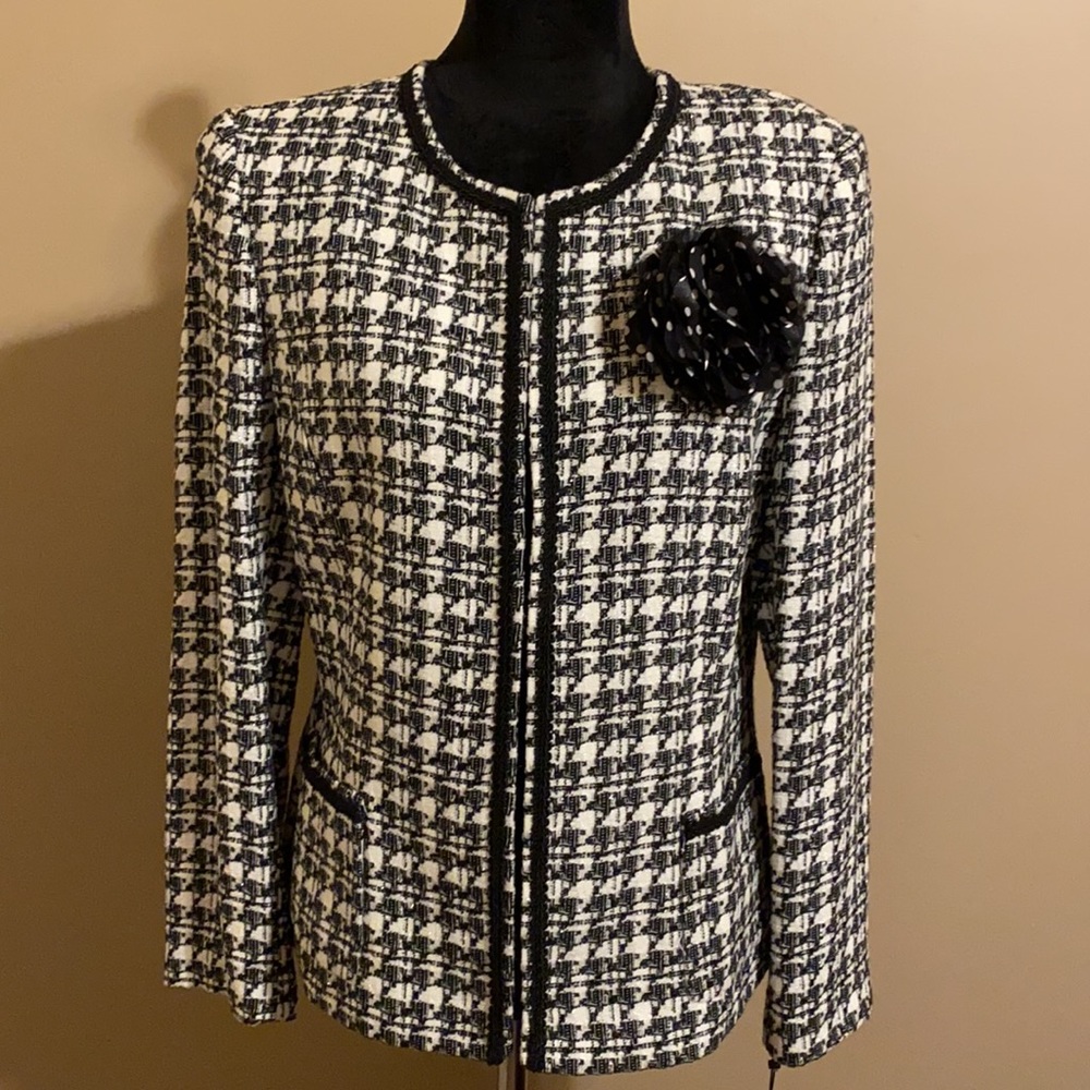 Jacket - Picture 3 of 8